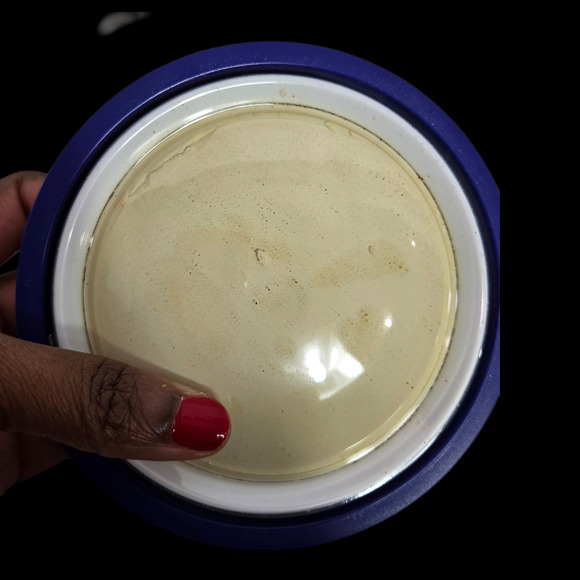 Montana Douceur de Peau Body Powder Vintage Scent 80s French Unused Retro Vanity - Picture 4 of 10